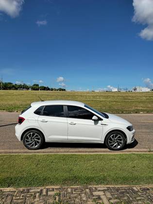 VOLKSWAGEN POLO 1.0 200 TSI HIGHLINE AUTOMÁTICO VOLKSWAGEN POLO 1.0 200 TSI HIGHLINE AUTOMÁTICO